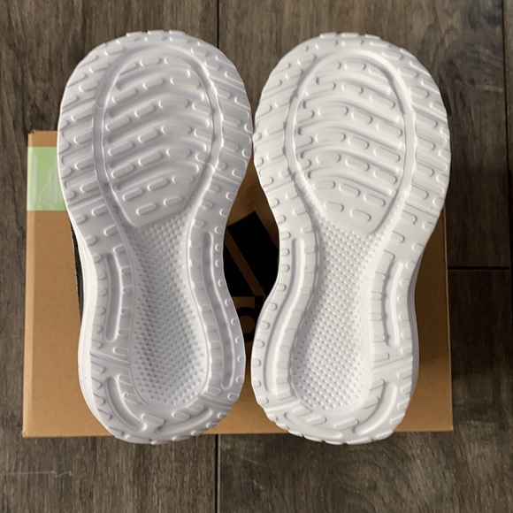 Adidas EQ21 toddler running shoes - Picture 6 of 8